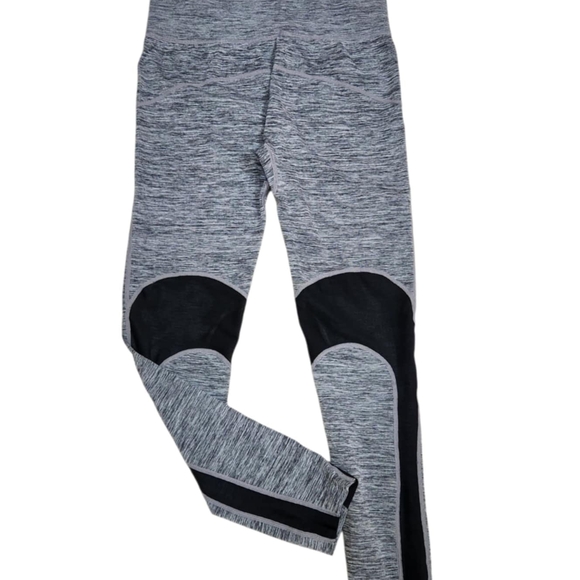 Gray and Black mesh athletic leggings ~ Women's L/XL - Picture 2 of 6